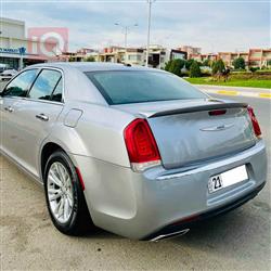 کرایسلەر 300